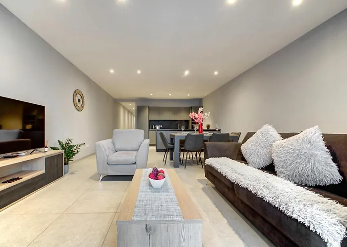 Stunning City-Center 3Br