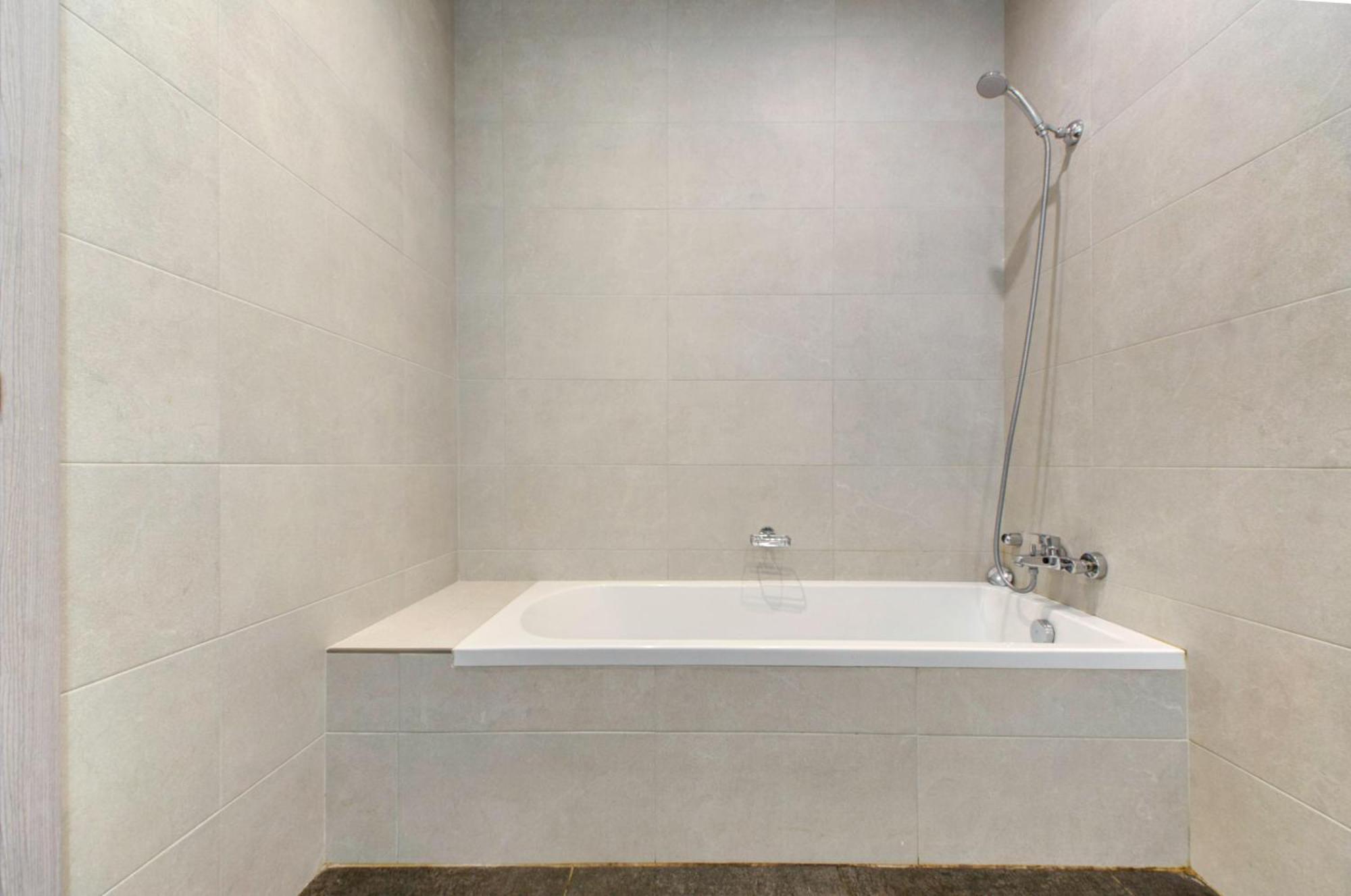 Stunning City-center 3br