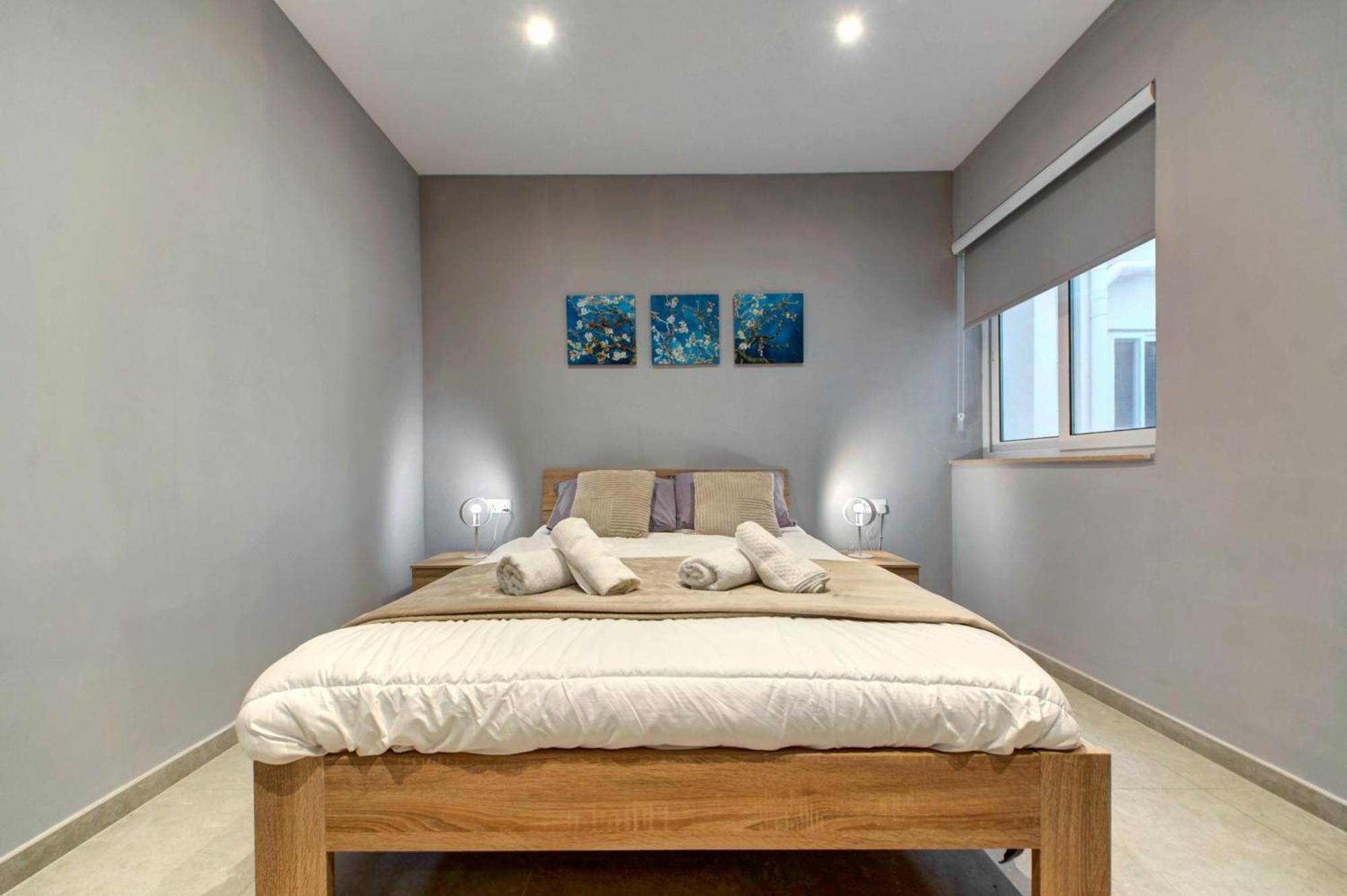 Апартаменты Stunning City-center 3br Слима