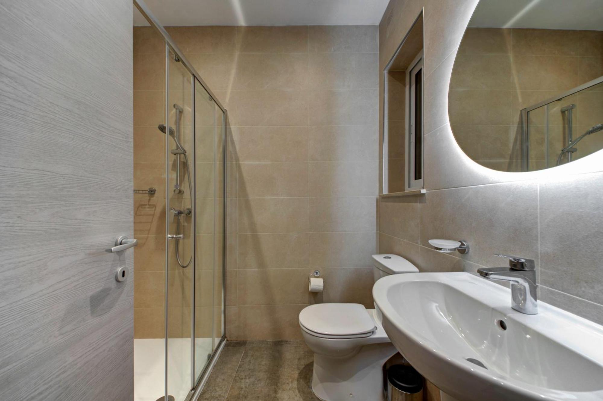 Stunning City-center 3br Sliema